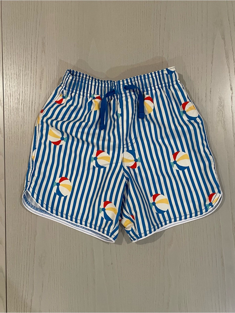 Hanna Andersson Print Dolphin Vent Swim Trunks Beach Balls - Size 6-7 120